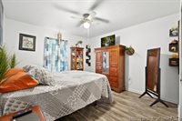 1305 Sunshine Lane, Jeffersonville, IN 47130