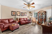 1305 Sunshine Lane, Jeffersonville, IN 47130