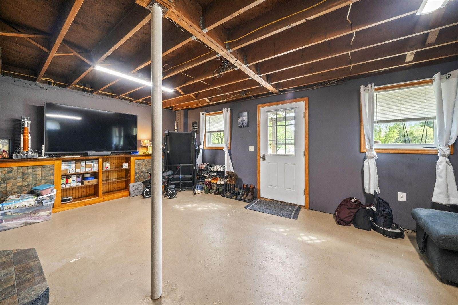 9 Marsh Stream Road, Frankfort, ME 04438