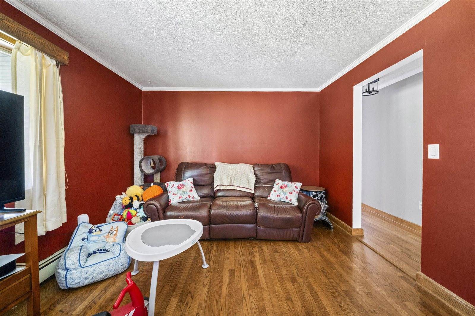 9 Marsh Stream Road, Frankfort, ME 04438