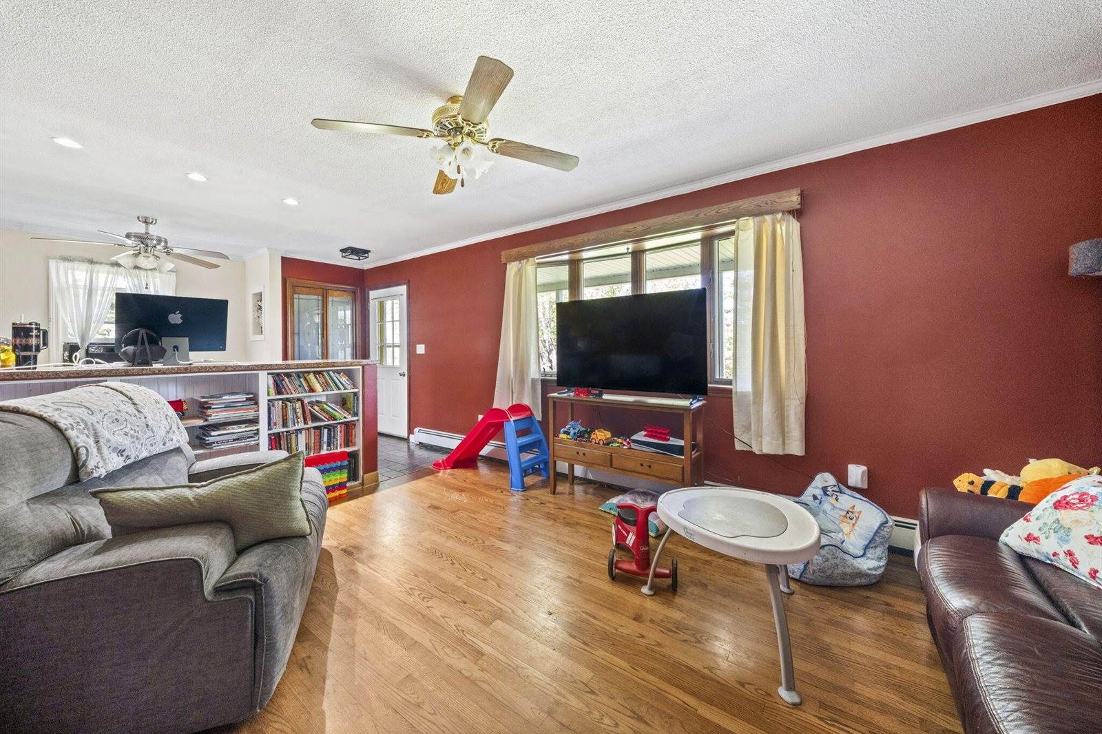 9 Marsh Stream Road, Frankfort, ME 04438