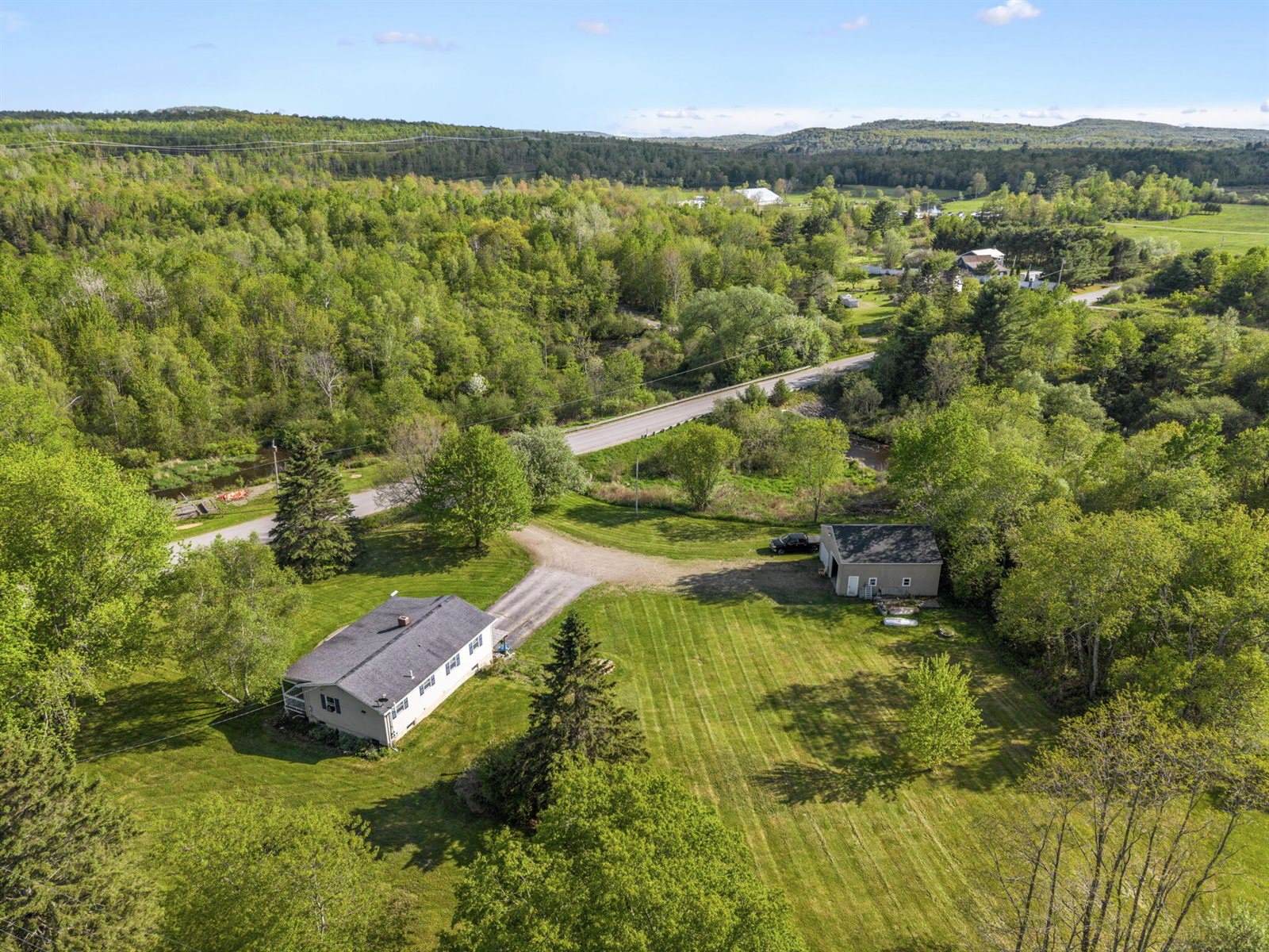 9 Marsh Stream Road, Frankfort, ME 04438