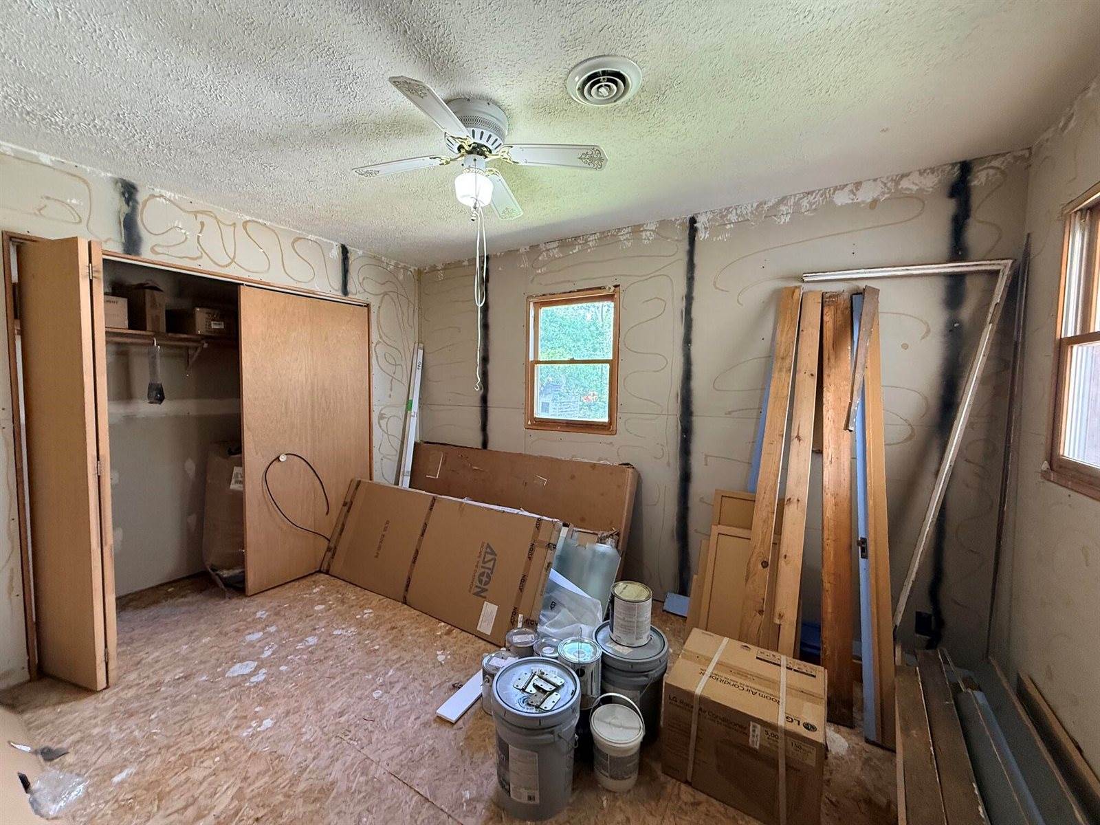 2168 Tower Hill Road, Houghton Lake, MI 48629