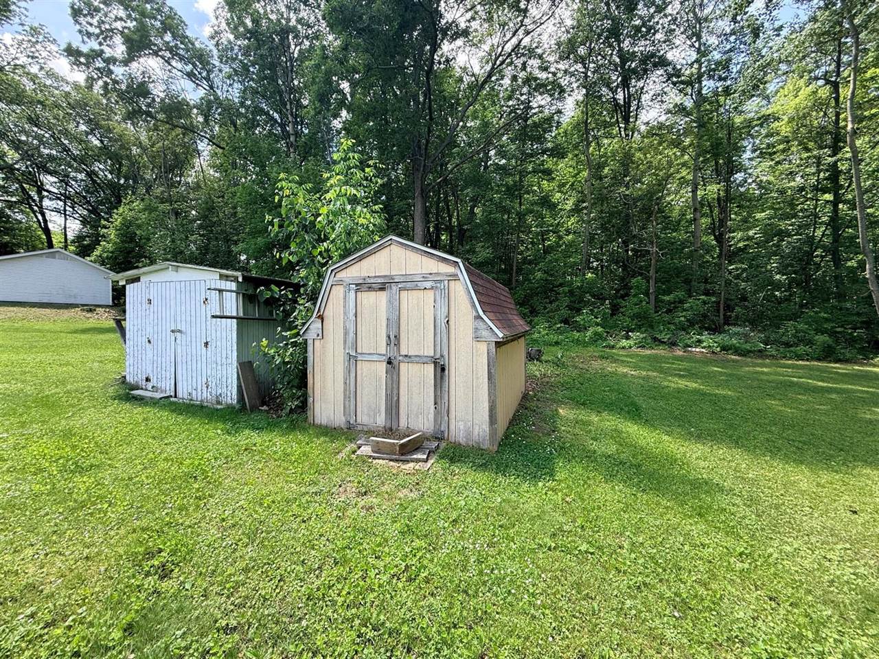 2168 Tower Hill Road, Houghton Lake, MI 48629