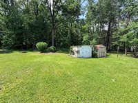 2168 Tower Hill Road, Houghton Lake, MI 48629