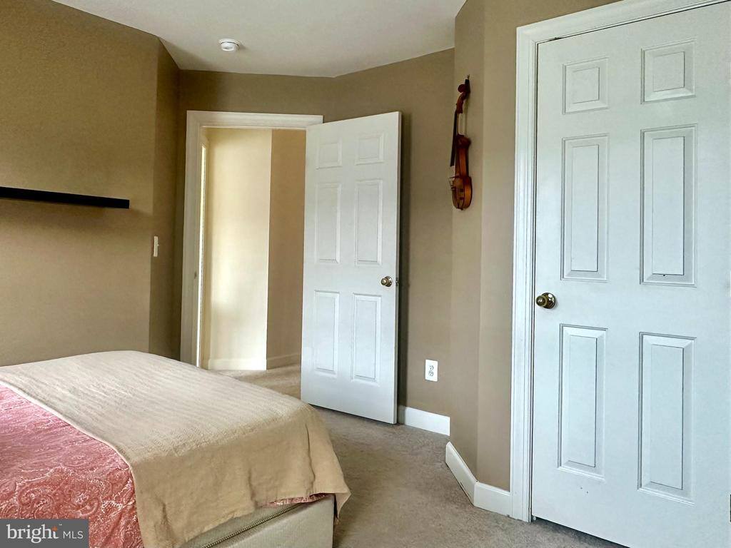 1040 Hotchkiss Place, Fredericksburg, VA 22401