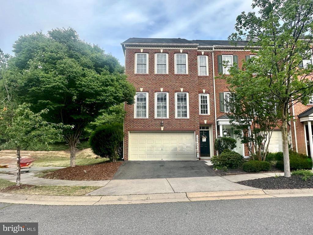 1040 Hotchkiss Place, Fredericksburg, VA 22401