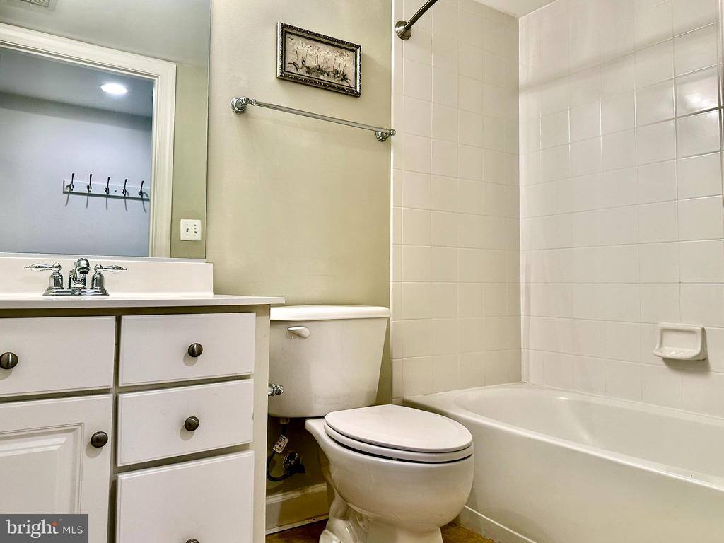 1040 Hotchkiss Place, Fredericksburg, VA 22401