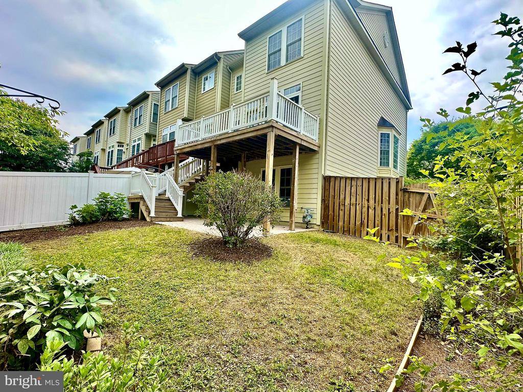 1040 Hotchkiss Place, Fredericksburg, VA 22401