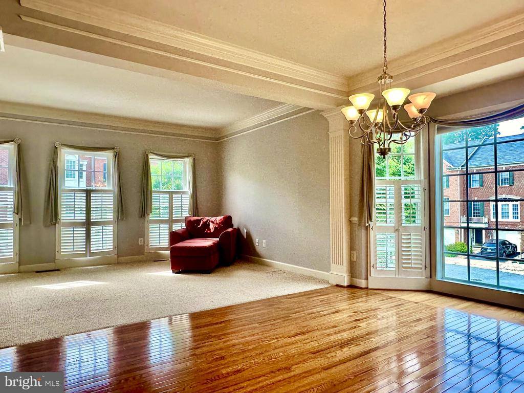 1040 Hotchkiss Place, Fredericksburg, VA 22401