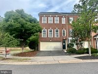 1040 Hotchkiss Place, Fredericksburg, VA 22401