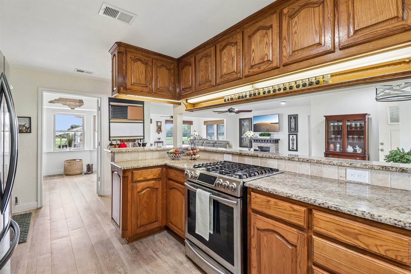 3076 Fm 2048, Boyd, TX 76023