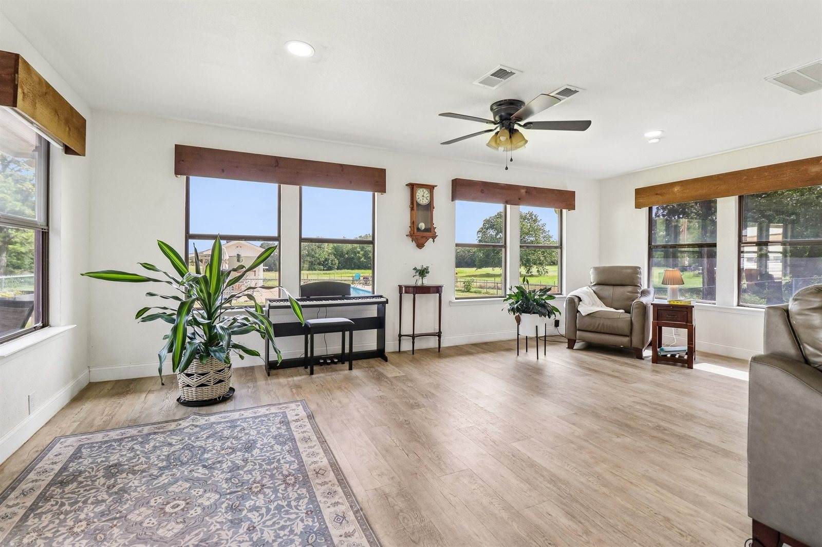 3076 Fm 2048, Boyd, TX 76023