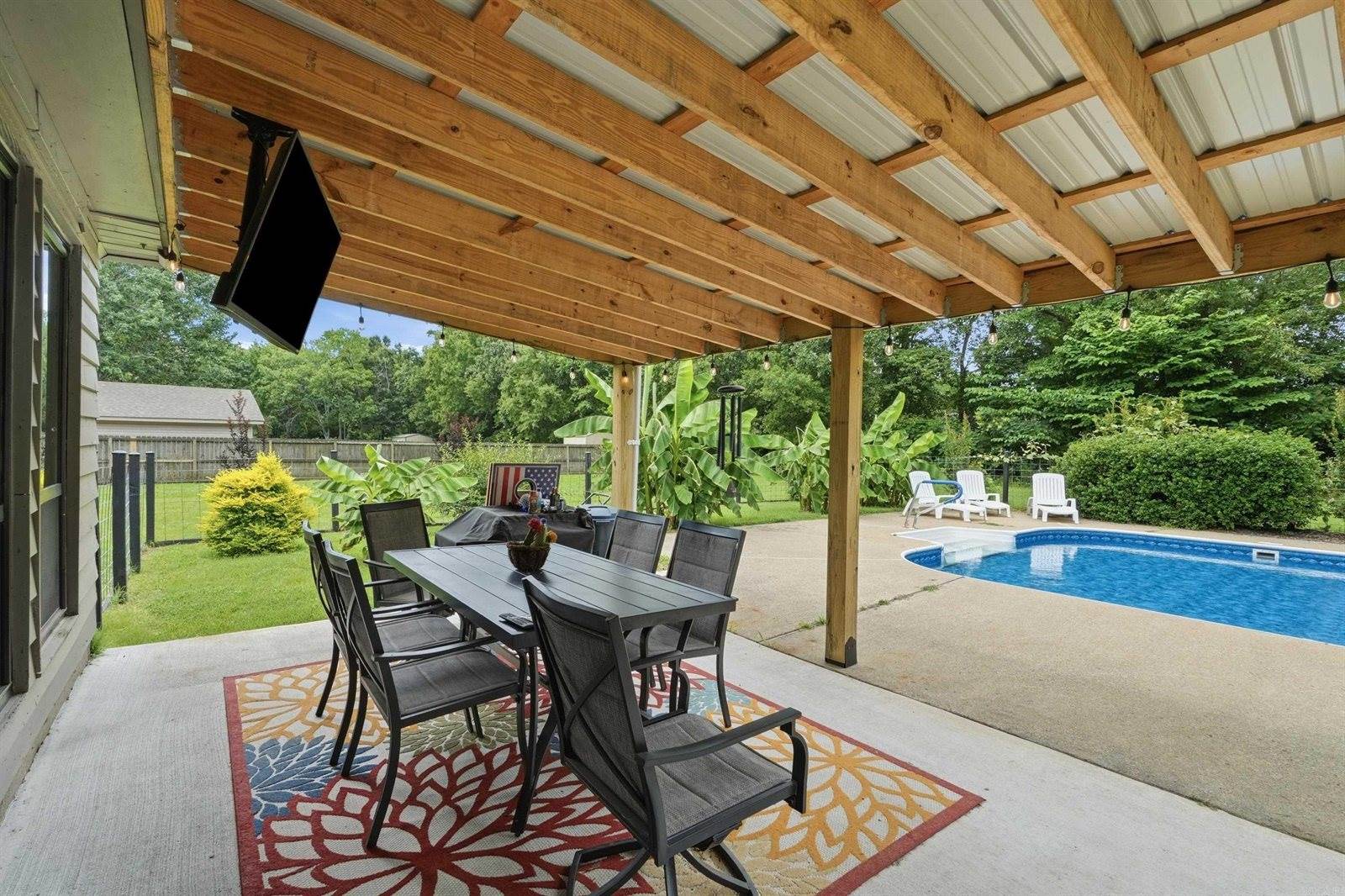 27 Darrell St, Vilonia, AR 72173