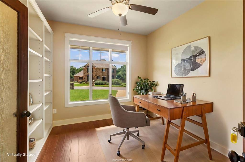 2136 Rockcliffe Loop, College Station, TX 77845