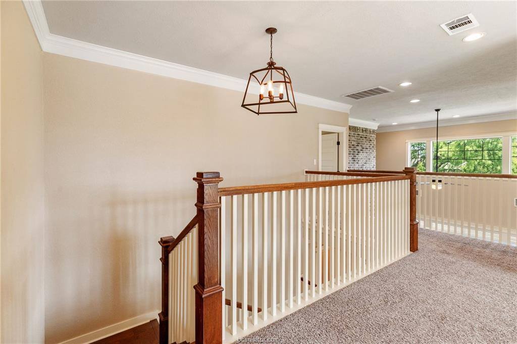 2136 Rockcliffe Loop, College Station, TX 77845