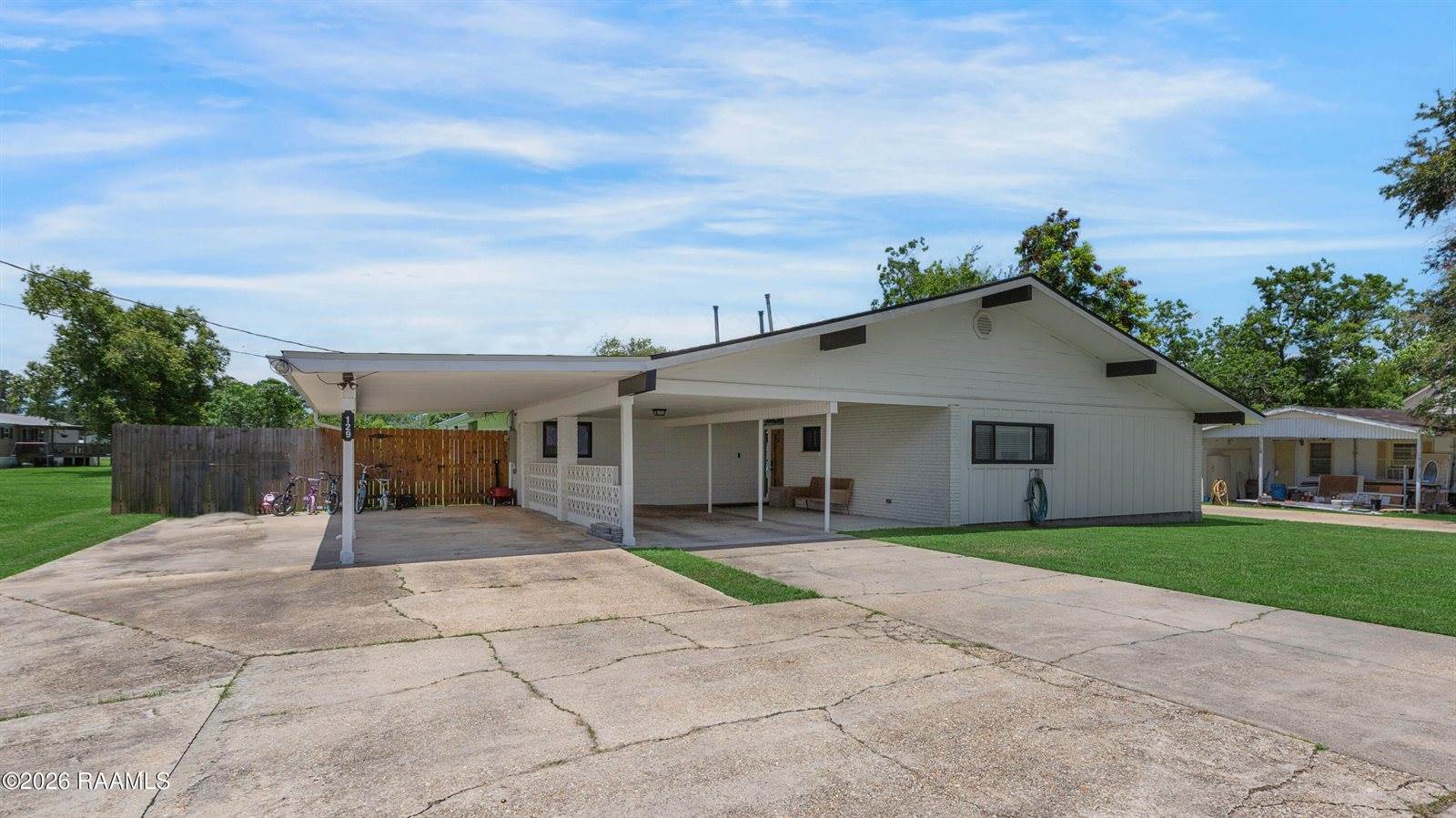 129 Nini Road, Morgan City, LA 70380