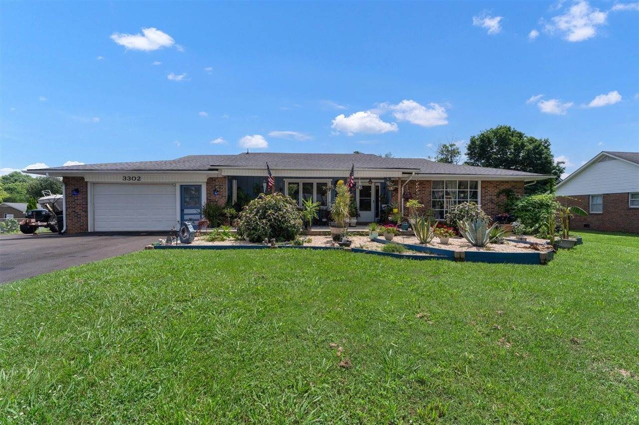 3302 Smallhouse Road, Bowling Green, KY 42104