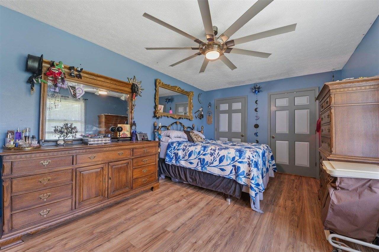 3302 Smallhouse Road, Bowling Green, KY 42104