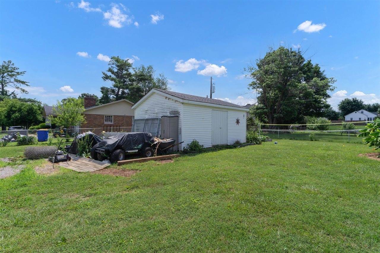 3302 Smallhouse Road, Bowling Green, KY 42104