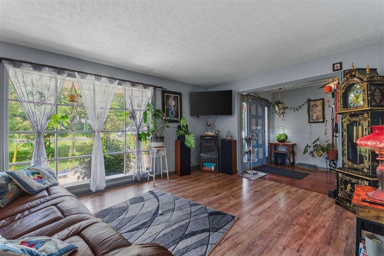 3302 Smallhouse Road, Bowling Green, KY 42104
