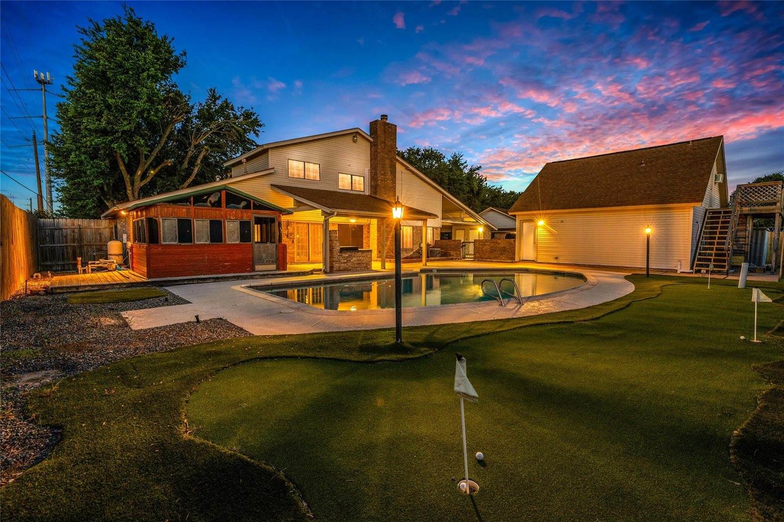 2202 Erin Glen Court, Deer Park, TX 77536