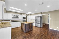 2202 Erin Glen Court, Deer Park, TX 77536