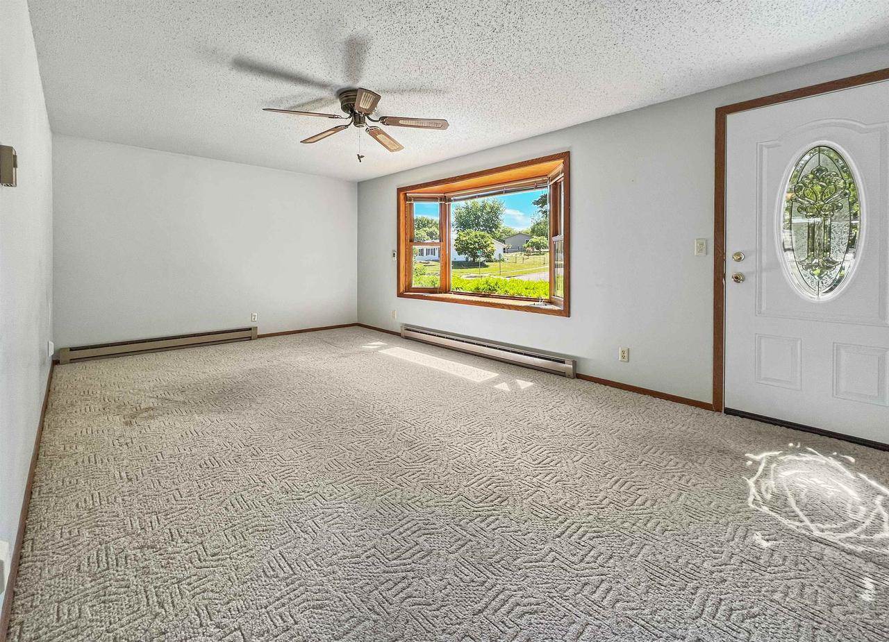 1499 Hemlock Drive, Reedsburg, WI 53959