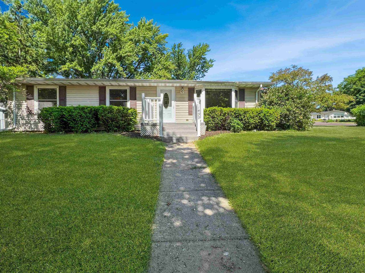 1499 Hemlock Drive, Reedsburg, WI 53959