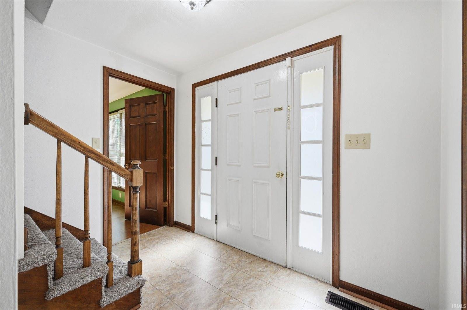 1829 Edward Lane, Anderson, IN 46012