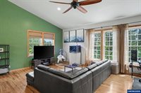 1405 Laurel Heights Dr, Albany, OR 97321