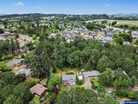 1405 Laurel Heights Dr, Albany, OR 97321