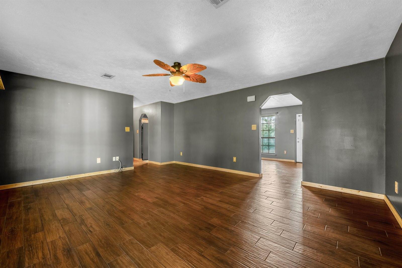 149 Methodist Landing, Leesville, LA 71446