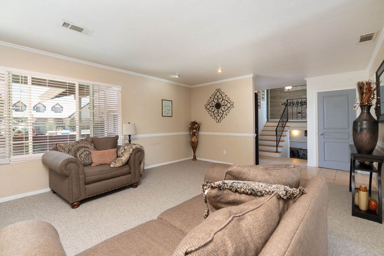 6248 Spruce Lake Ave, San Diego, CA 92119