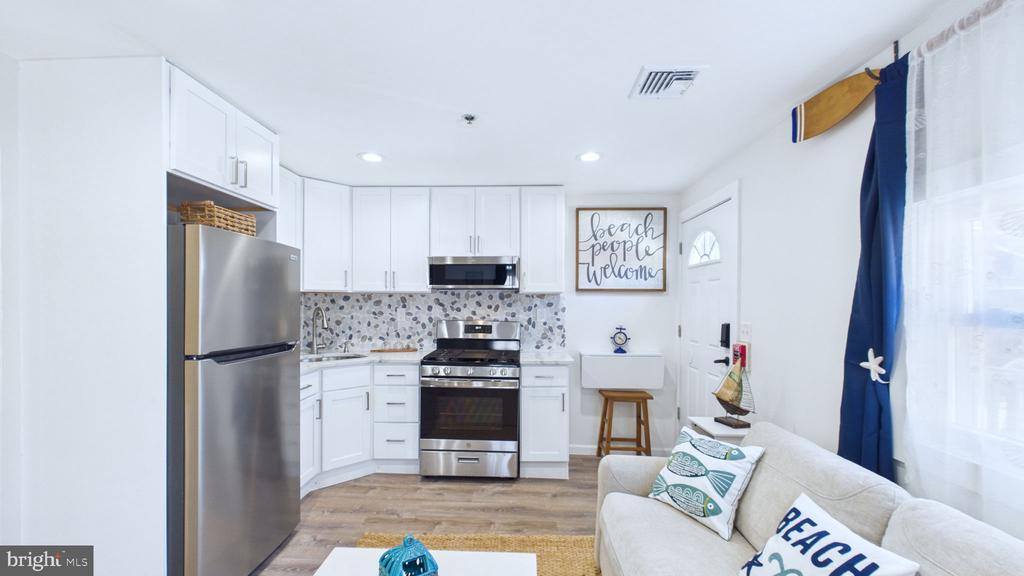 4 North Brighton Avenue, Atlantic City, NJ 08401