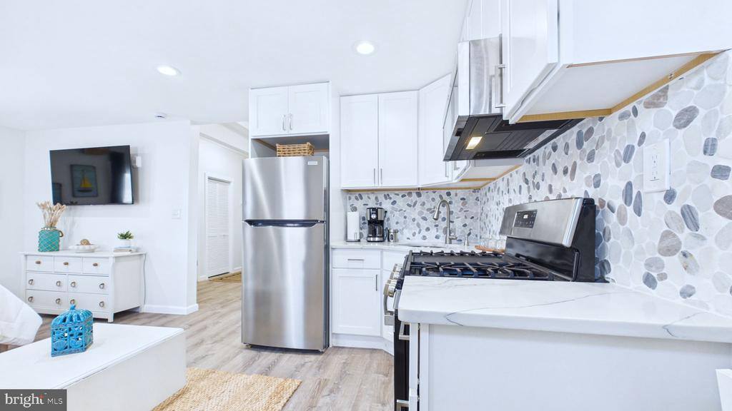 4 North Brighton Avenue, Atlantic City, NJ 08401