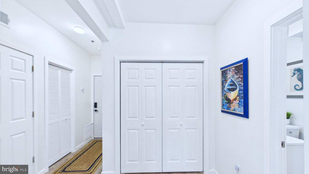 4 North Brighton Avenue, Atlantic City, NJ 08401