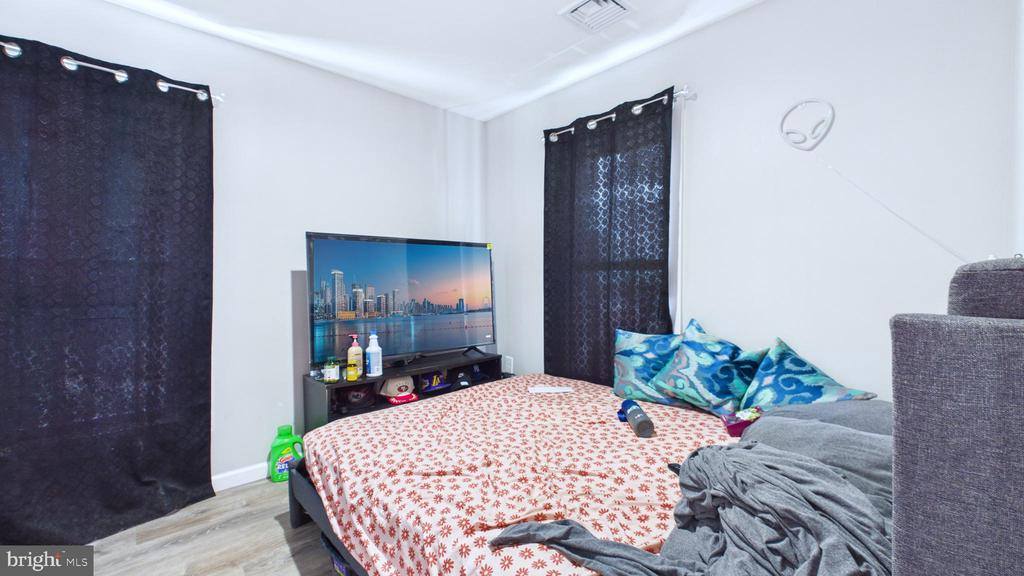 4 North Brighton Avenue, Atlantic City, NJ 08401