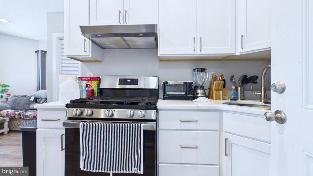 4 North Brighton Avenue, Atlantic City, NJ 08401