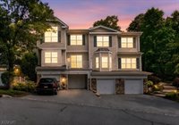 106 Wallace Ct, Green Brook Township, NJ 08812