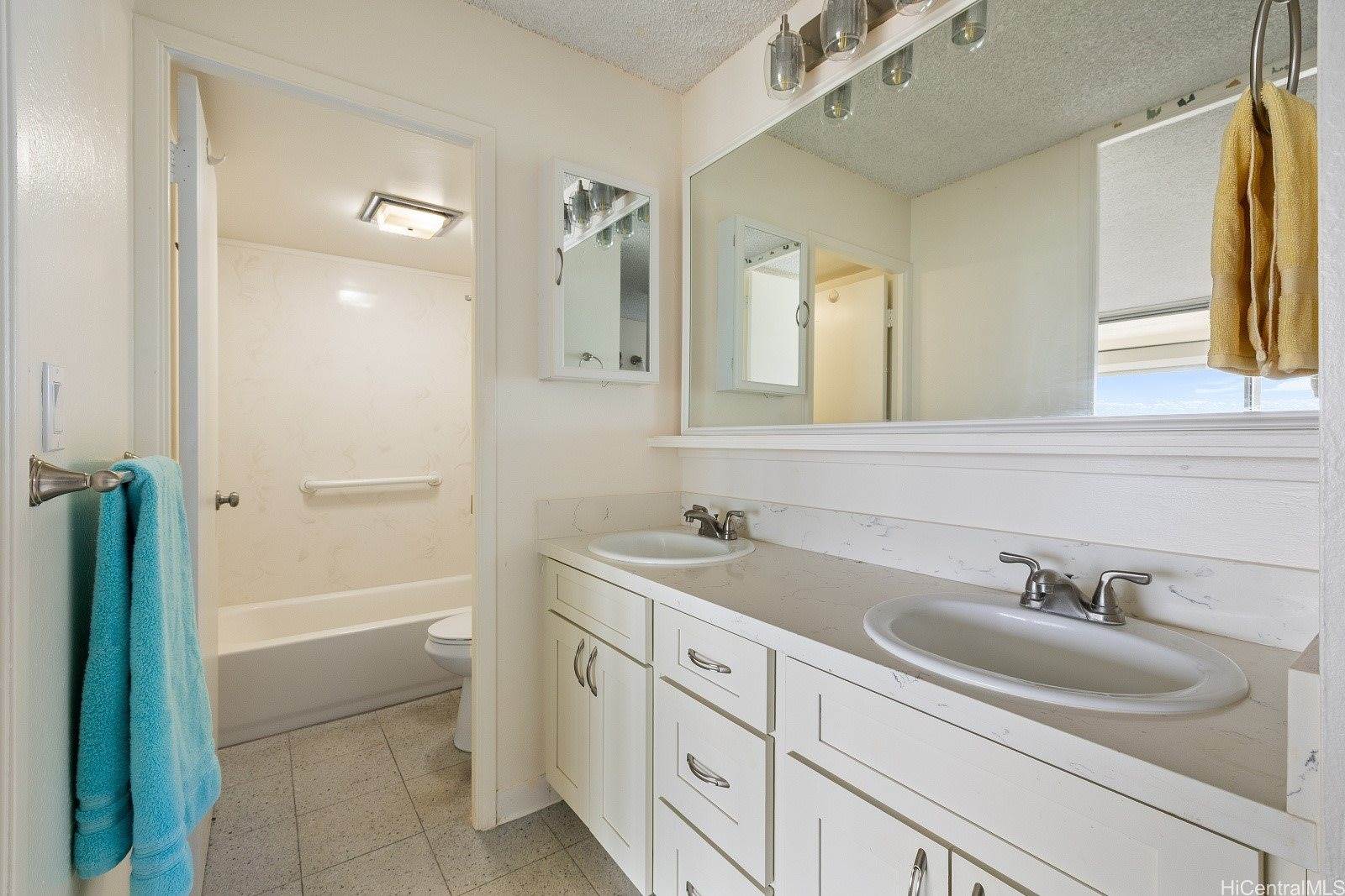 98-410 Koauka Loop, Aiea, HI 96701