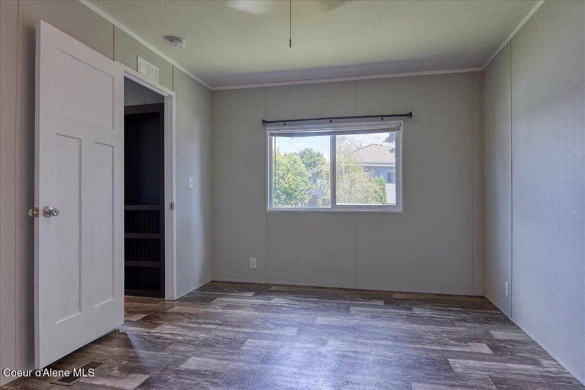 8747 North Starr Loop, Hayden, ID 83835