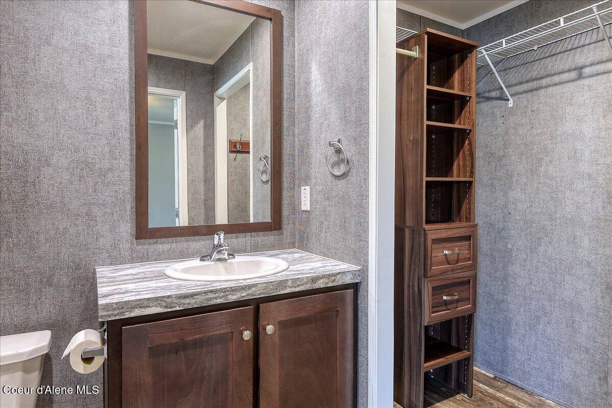8747 North Starr Loop, Hayden, ID 83835