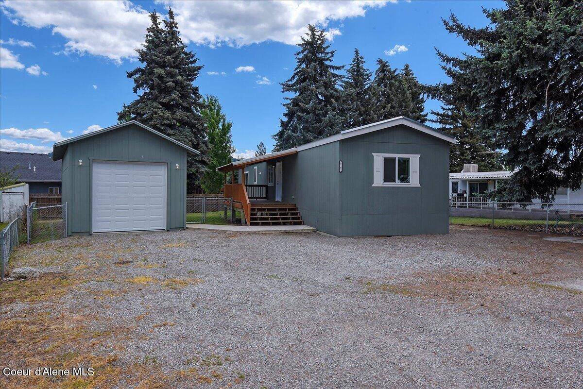 8747 North Starr Loop, Hayden, ID 83835