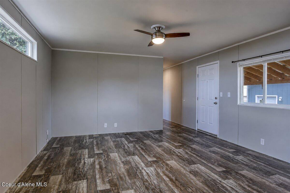 8747 North Starr Loop, Hayden, ID 83835