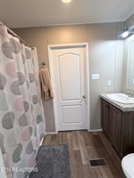 1344 Rayl Hollow Rd, Decatur, TN 37322
