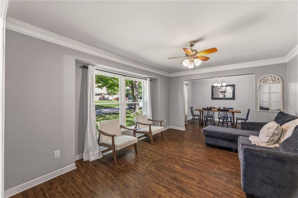 12819 Cambridge Avenue, Grandview, MO 64030