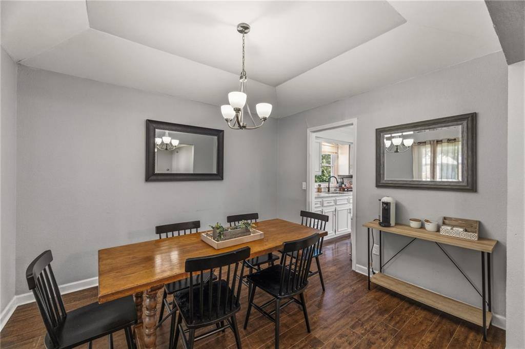 12819 Cambridge Avenue, Grandview, MO 64030