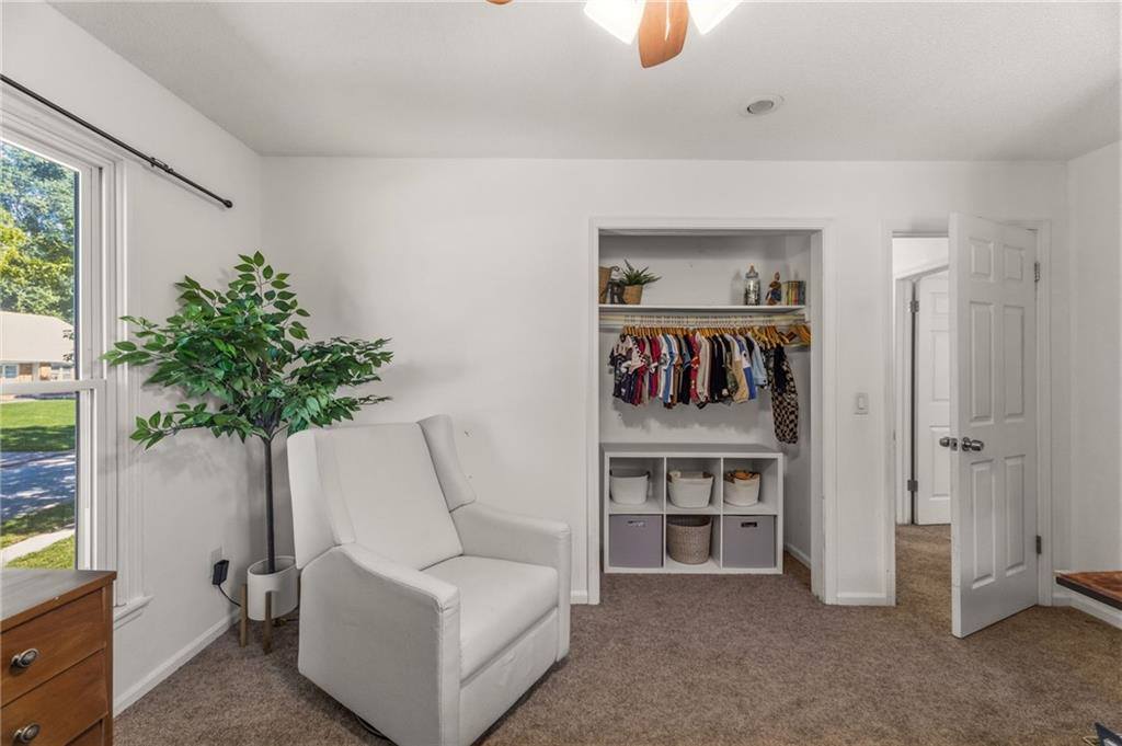 12819 Cambridge Avenue, Grandview, MO 64030