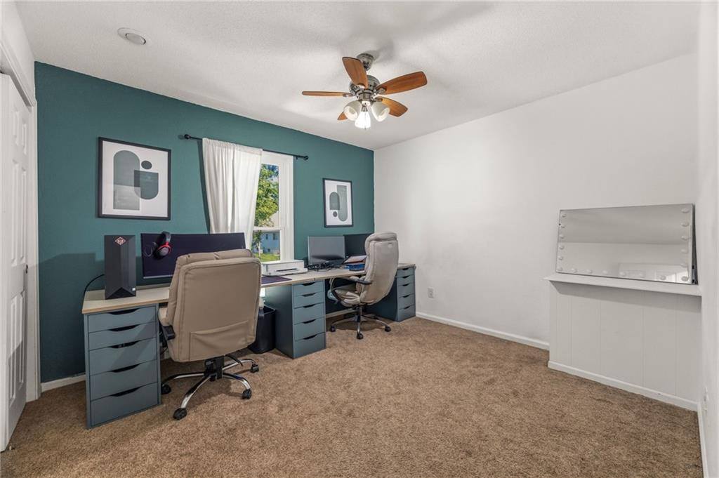 12819 Cambridge Avenue, Grandview, MO 64030